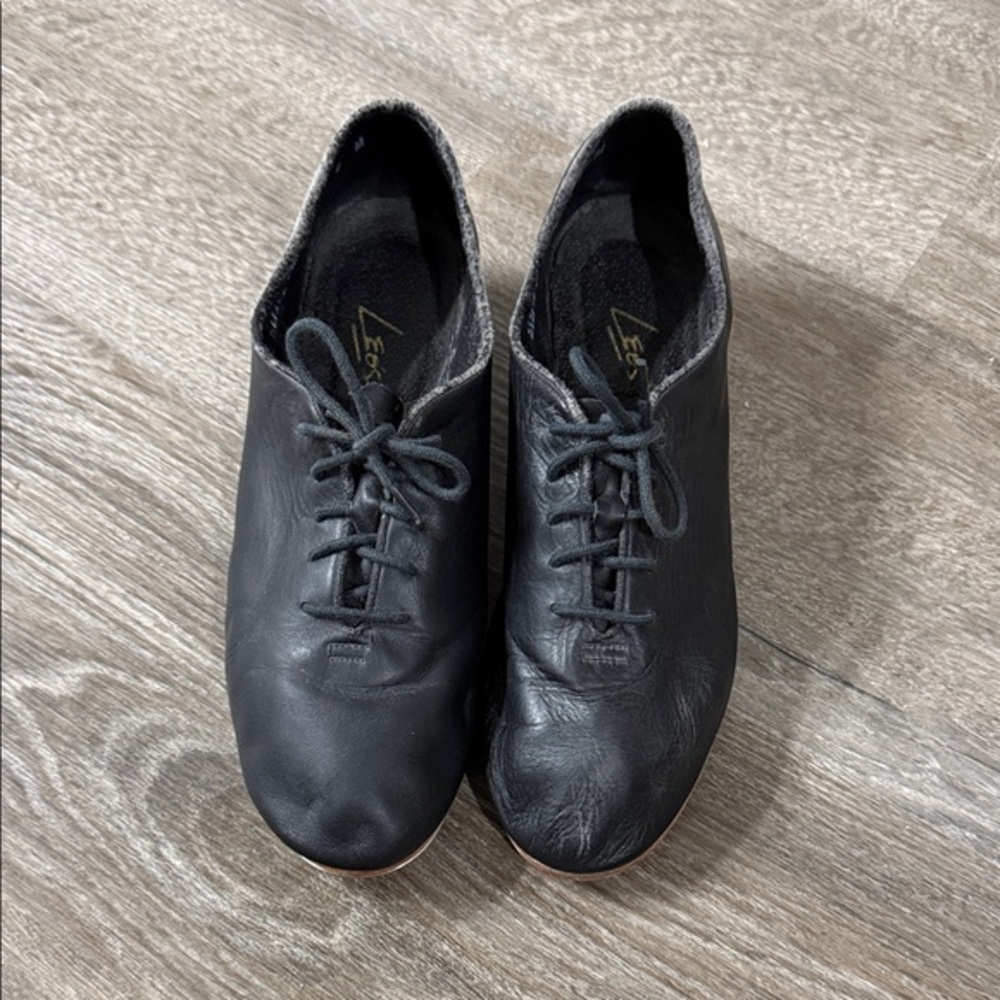 Leo’s SZ 7M jazz tap Black shoes. Great condition